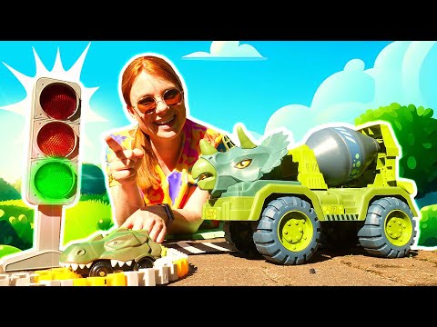 Spielzeug Video mit Irene und Spielzeugautos. Wir bauen eine Straße für das kleine Dino-Auto
