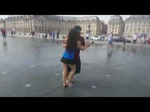 Milena Morais e Valmir Coelho - Forró na Praça em Bordeaux