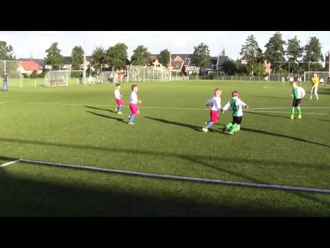 vv Woubrugge F4 - Uit