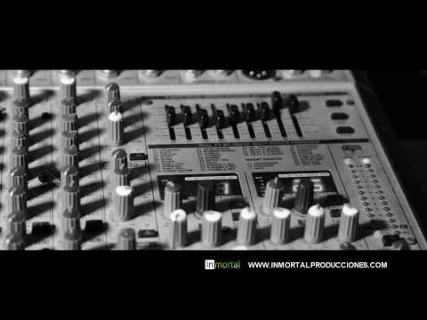 In Studio - Aprovecha El Momento