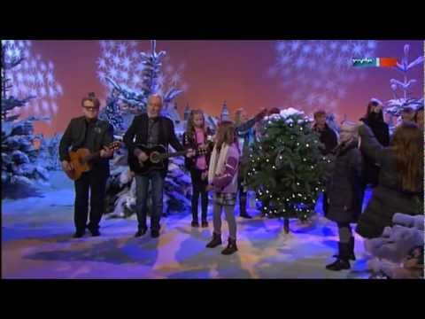 The Olsen Brothers sing "We Believe In Love" in a German Christmas-Show 2012