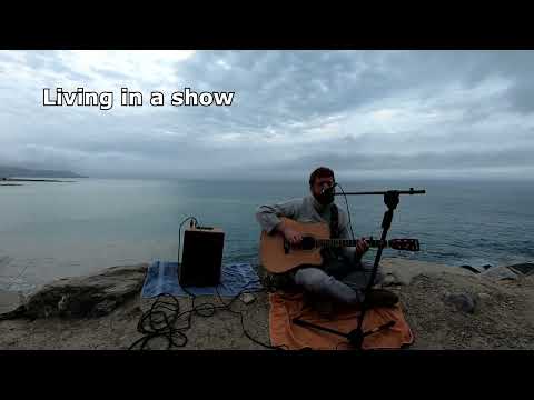 Andrea Grimaldi "Low Key IG" - Living in a Show (Acoustic)/trad Ita in descrizione