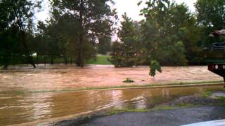 preview picture of video 'North East River after Hurricane Irene'