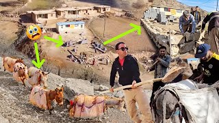 Download lagu Hard path to transport materials: Mr. Mahmoud's effort to quickly build a school mp3