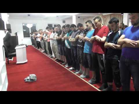 Namazi i natës - Xhamia e Berivojcës në Kamenicë | hoxhë Usame Morina