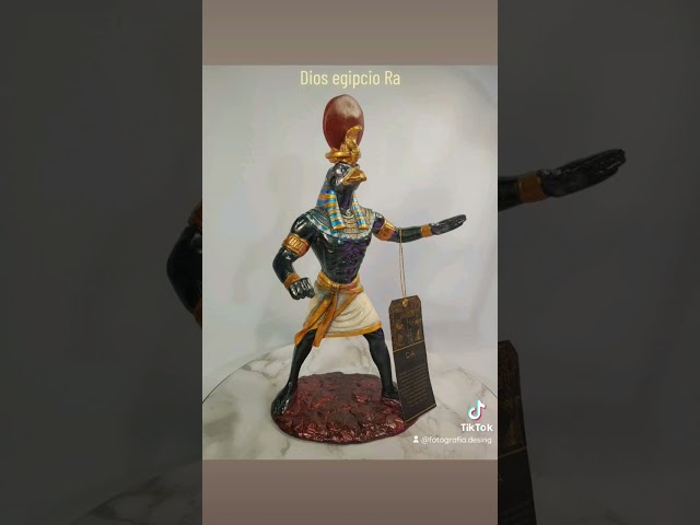Vídeo relacionado con lachineuse - Estatua Ra de 31 cm - Dios egipcio - Figura decorativa egipcia - Figura de objeto egipcio - Cabeza de halcón de pájaro águila - Busto egipcio - Idea de regalo original decoración interior