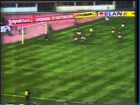 1982 (April 28) Austria 2-Czechoslovakia 1 (Friendly).mpg
