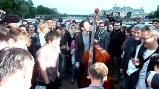 Jamie Cullum &quot;Get Your Way / I Get A Kick Out Of You&quot; unplugged @ On the Seine (Paris)
