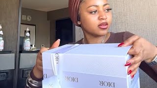 Download lagu Wow @ReginaDaniel as Regina unboxing the gift for the family  #nigeriantiktok #realzitachy mp3