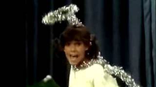 Kristy McNichol with Karen Carpenter &amp; Georgia Engel