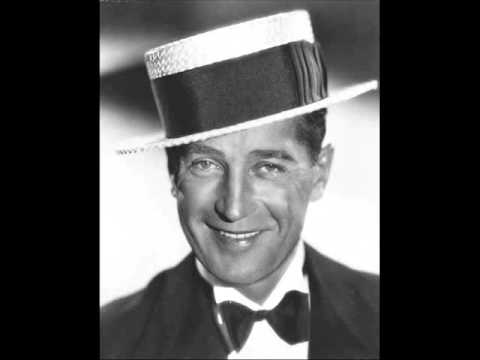 Maurice Chevalier - Folies-Bergère de Paris (1935)