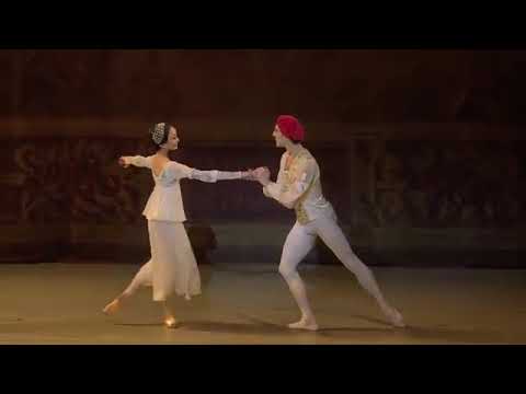 May Nagahisa (Mariinsky Ballet) Juliet's Companion Yevgeny Konovalov Troubadour - Romeo and Juliet