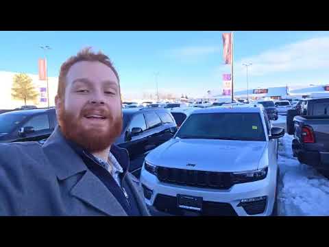 2025 Jeep Grand Cherokee Limited 4x4 in Silver Zynith for sale at Kitchener Chrysler Dodge Jeep Ram in Kitchener, ON