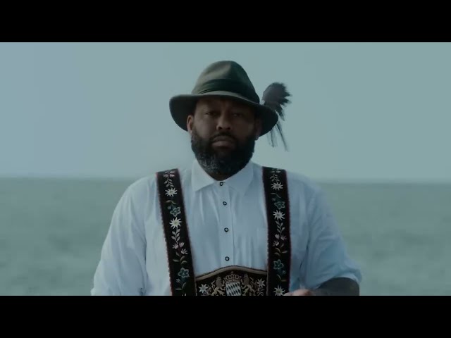 Geradeaus von Deichkind ((jetzt ansehen))