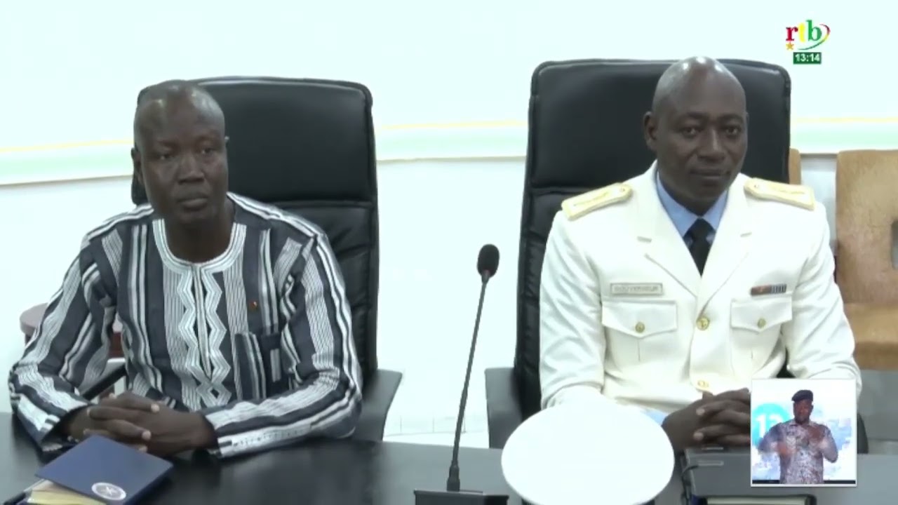 Échange du Président du Faso avec les acteurs du football, et les gouverneurs de région