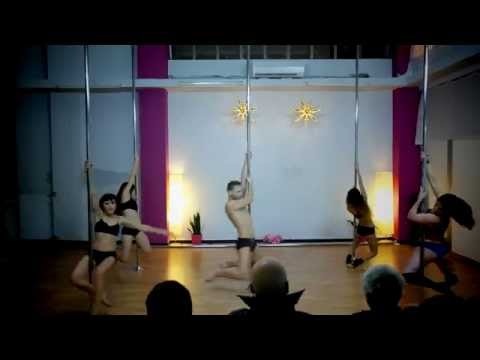 09.Thess Pole Art Show 14 - 01.02.15 Level 7&8 (Korn - Coming Undone)