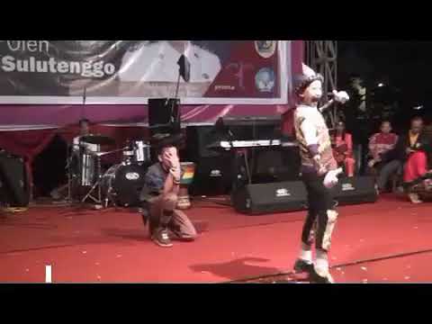 Luar biasa Kolaborasi Pantomim Cilik Dan Robot Dance Di Satu Panggung