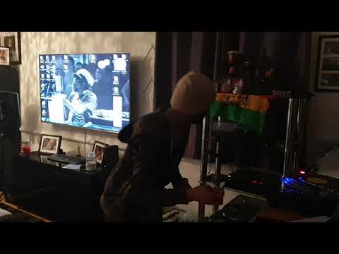 ECHOTONE PLAYING RAS MUFFET~WANDERER DUB