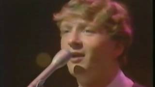 Squeeze - I Can&#39;t Hold On / I&#39;ve Returned &amp; Interview (American Bandstand 1982)