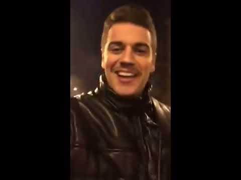 Mandula Adam vs. Tóth Gabi és Tóth Vera