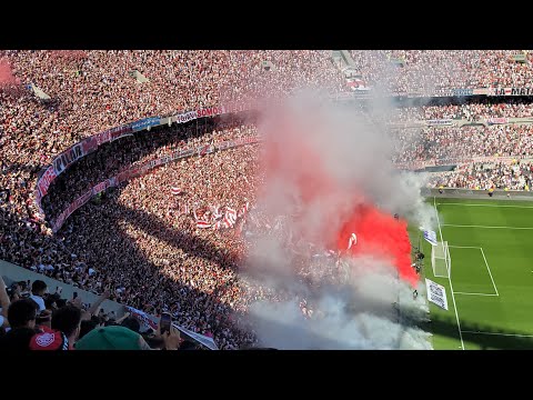 "RECIBIMIENTO! " Barra: Los Borrachos del Tablón • Club: River Plate