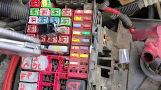 2006 Ford Crown Vic AC Fuse, Air Conditioning Relay & Circuit Explained
