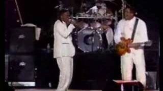 Earth Wind & Fire - "Let's Groove" 1995