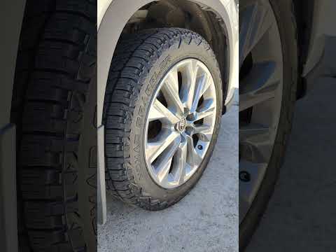 Nitto Nomad Grappler on Highlander