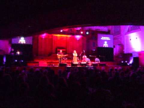 The Wild Geese - Eilidh Grant and Eric Grant. Rbt Burns Humanitarian Concert  22nd Jan 2014