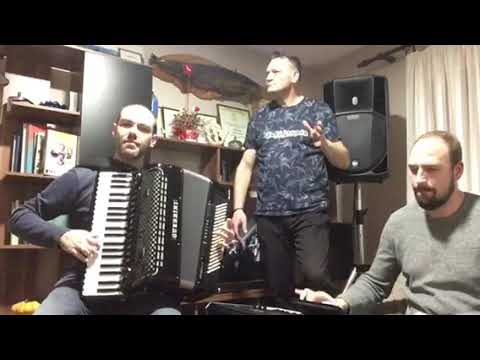 Kako da ti kazem volim te-Tozovac Rade Jezdic (home cover)