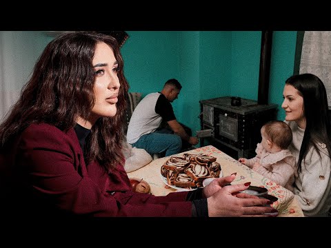 Daniela Racolta - Am văzut oameni bogați | Videoclip Oficial