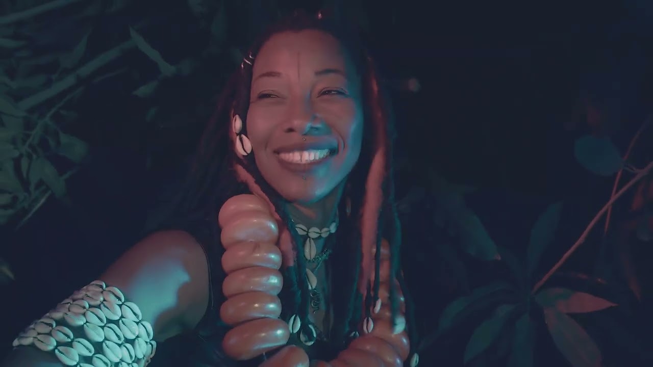 Fatoumata Diawara, la regina torna in concerto Sociale