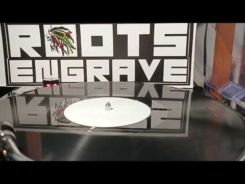 Barry Issacs & The Inn House Crew – Spiritual Warriors / Version / Version –Side A