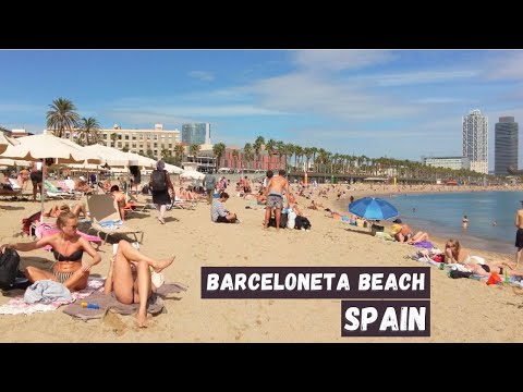 🇪🇸 Hot Day in Barcelona Beach - Spain ☀️🏖️ Amazing Barceloneta Beach Walk - 4K