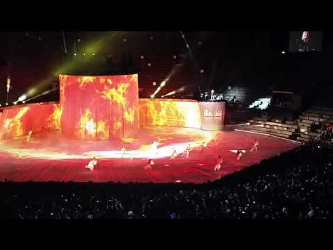 Ellie Goulding - Burn @ intimissimi on Ice 2015