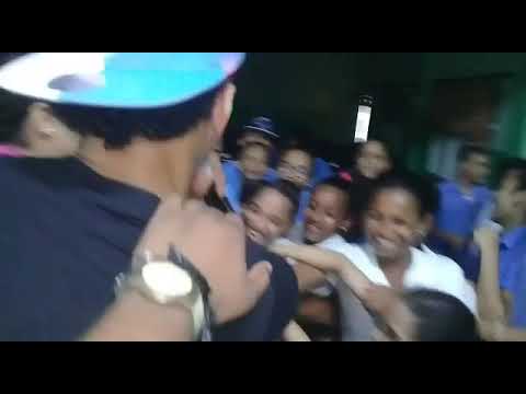 Moisés Barias 😱Causa Euforia  En Bani😱/ #Fans #TourEscolar2018