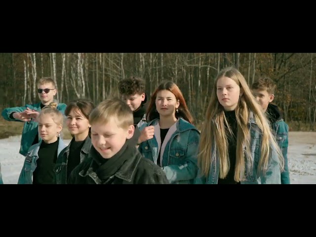 Фото  Аерозйомка. На монтажі працював із VFX-ефектами.Робота в команді основним оператором.