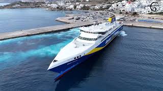 GOLDEN PRINCESS: Arrival at Tinos.