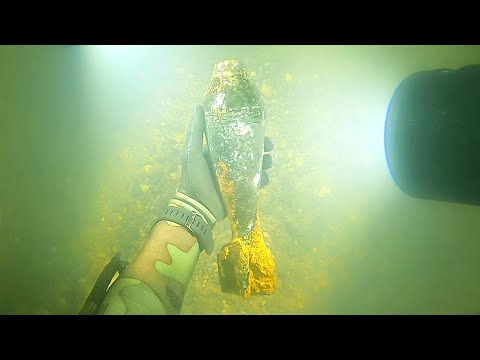 YouTuber Finds Bomb, Police Evacuate City! (BOMB SQUAD)