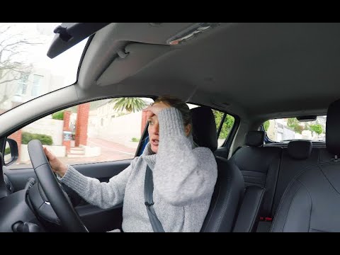 Juliet drives the Renault Sandero Stepway