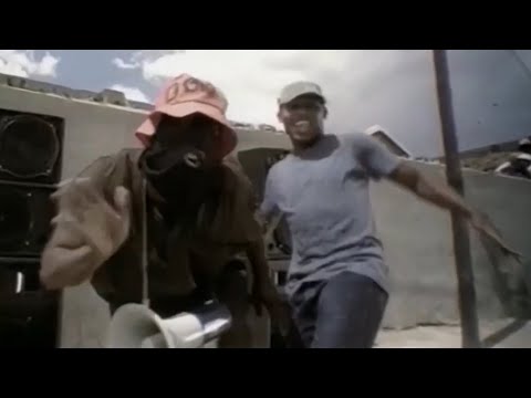 Mzekezeke ft. Brown Dash - Akekh'ugogo (Music Video)