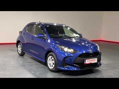 Toyota Yaris HYBRID 1.5 AUTOMATIC - REVERSE CAMERA - Image 2