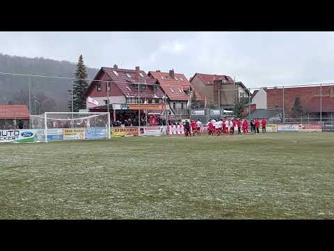 FC Einheit Wernigerode - SV Westerhausen 3:2; 25.02.2023; Siegesfeier nach dem Derbysieg