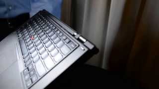 Lenovo ThinkPad Yoga Lift & Lock Keyboard Demo