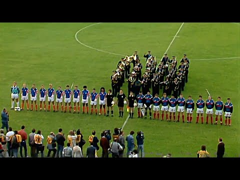 Na utakmici Jugoslavija - Nizozemska,gledatelji razvili Hrvatske zastave i navijali za Nizozemsku!