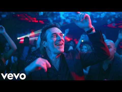 Kato Feat. Jon - Turn The Lights Off (Nightwhisper Remix) | Jon Hamm - Club Dance Scene