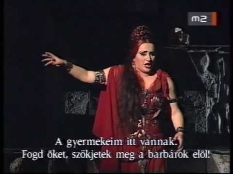 Georgina Lukacs sings Norma