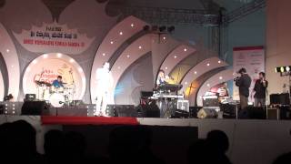 Salim merchant and Sulaiman Performing Haule Haule live in Bangalore.MTS