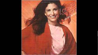 Loretta Lynn -  The Lady That Lived Here Before