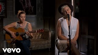 Betty Who - Somebody Loves You – Vevo dscvr (Live)